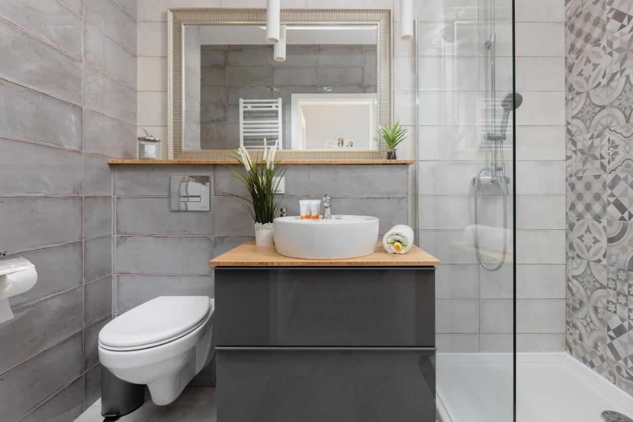 Warsaw Sokolowska One Bedroom Apartament By Noclegi Renters 外观 照片